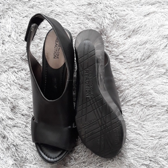 Shoes - Picture 4 of 7